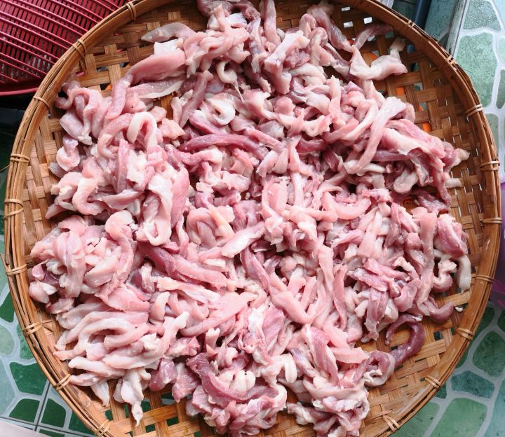 หมูแดดเดียว-หมักกระเทียมพริกไทย-แบบทอดจาก-น้ำหนักก่อนทอด-1000-กรัม