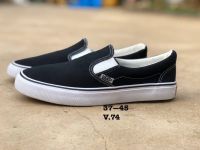 รองเท้าแวนส์ Classic Slip-On Black / White  ไซต์ 37-45 รองเท้า รองเท้าลำลอง รองเท้าผ้าใบชายหญิง รองเท้าแฟชั่น [SKUAE01]