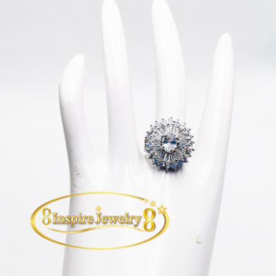 Inspire Jewelry ,แหวน ประดับเพชร CZ หรู เม็ดใหญ่ ล้อมเพชรหลอดโดยรอบ และเพชรกลมอีกรอบ สวยงาม ตัวเรือนหุ้มทองคำขาว