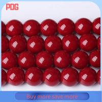 PDG 47pcs 8mm คะ ลูกปัดแก้วสีแดง หินสีขาว กลมกลมๆ ลูกปัดกลมหลวม งานฝีมืองานประดิษฐ์ ลูกปัดสเปเซอร์ สำหรับทำเครื่องประดับ