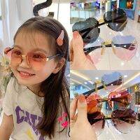 【hot sale】❁☊ D03 Children´s Sunglasses Peach Heart Love Style Grant Color Lightweight Sunscreen Sunglasses