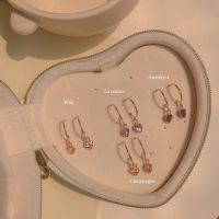 SissyJewelry // ต่างหูเงินแท้ รุ่น drop hoop stud  ประดับพลอยหัวใจ drop (rosegold-plated)