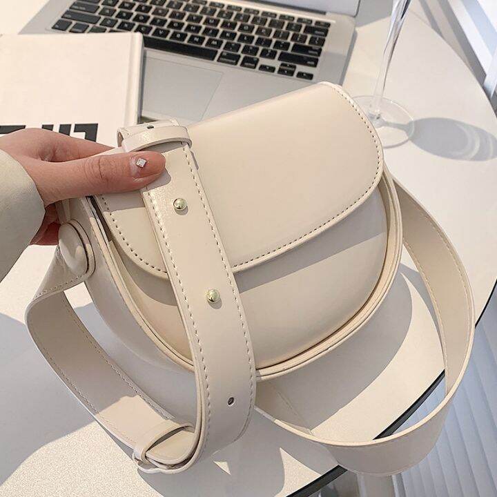 female-bag-is-popular-this-year-2022-new-texture-alar-packet-fashionable-joker-wide-straps-saddle-bag