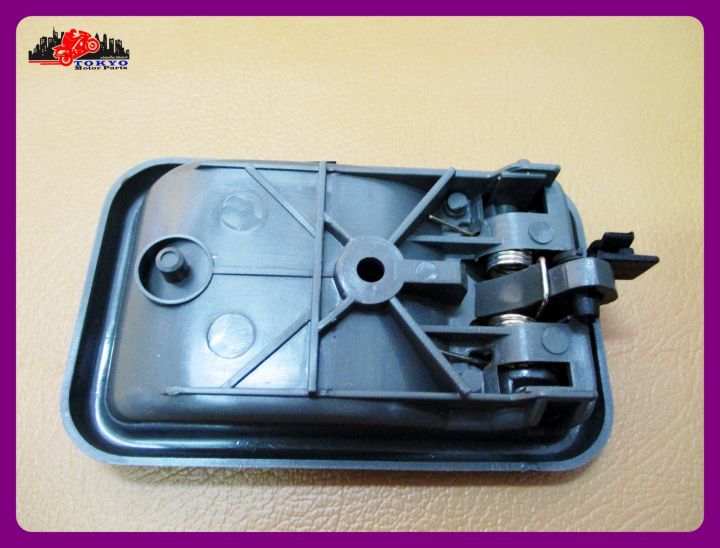 mazda-magnum-323-b2200-626-door-opener-handle-inside-left-grey-lh-มือเปิดใน-ด้านซ้าย-สีเทา-สินค้าคุณภาพดี