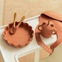 【CC】 5Pcs Baby Silicone Feeding Training Tableware Fork Cup Dinner Plate Set Non-Slip BPA Kid Supplise