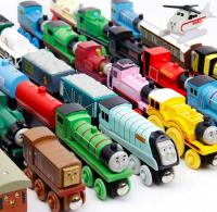 มี16Pcs Packใหม่Thomas &amp; เพื่อนAnimeรางรถไฟไม้รถไฟของเล่นเด็กชุดรถไฟของเล่นรุ่นของขวัญคริสต์มาสชิ้นเยี่ยมสำหรับเด็ก