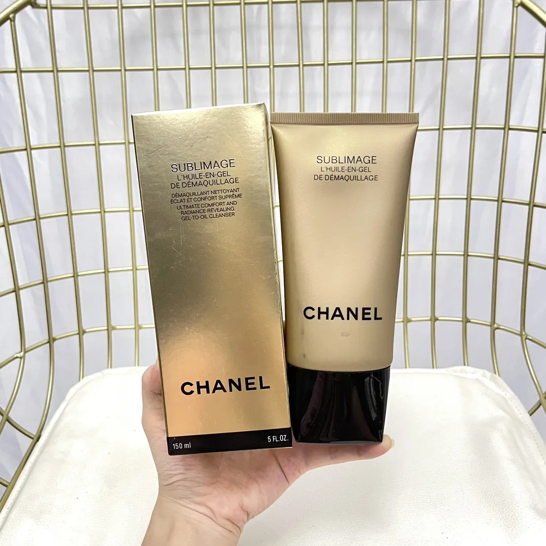 Authentic Chanel Le Gel ANTIPOLLUTION Cleansing Gel 10ml New in box  Beauty  Personal Care Face Face Care on Carousell
