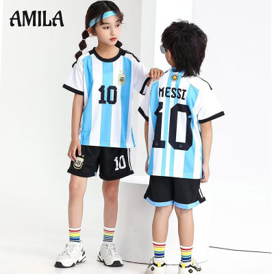 AMILA เสื้อบอล Argentina Home No. 10 Messi เสื้อฟุตบอลทีมชาติเสื้อฟุตบอลเด็กพิมพ์ดิจิตอล เสื้อฟุตบอลโลกเด็ก