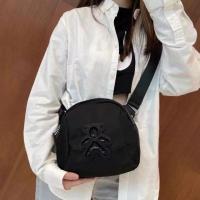 【July】 Korean version of Oxford cloth 2021 new autumn and winter crossbody bag shell casual womens all-match one-shoulder ladies