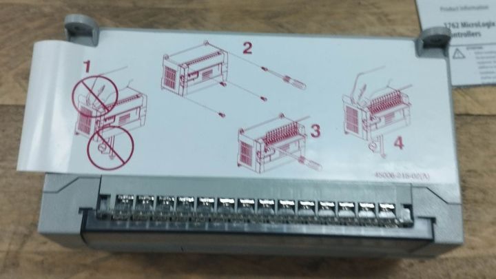 new-1762-micrologix-1200-controllers-allen-bradley-1762-l40bxb-c-สภาพใหม่-99-กล่องเปิดแล้ว