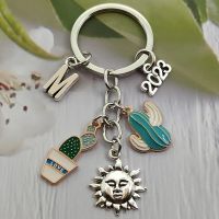 【DT】New Fashion A-Z Letter Enamel Cactus Sun Keychain Plant Keychain Ladies Men Bag Accessories Handmade Jewelry hot