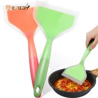 High Temperature Non-stick Silicone Pan Spatulas / Kitchen Egg Cookie Pastry Scraper / Pancakes Shovel Baking Wide Spatula / Home Cooking Utensils / Multifunctional Kitchen Tools / Kitchen Useful Cooking Utensils Gadgets