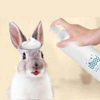 Rabbit Foam 500MLโฟมอาบน้ำแห้งแชมพูอาบน้ำแห้งสำหรับกระต่ายและสัตว์เล็กสูตรอ่อนโยนกลิ่นหอม.ขนสวยดับกลิ่นเลียขนจากน้ำแร่ธาตุธรรมชาติเข้มข้