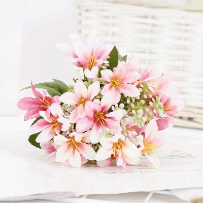 【CC】 silk flower artificial lily European style multicolor fake bride bouquet wedding family party decoration