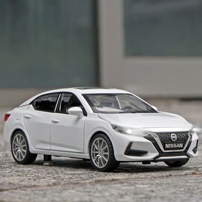 1:32 Nissan Sylphy Alloy Car Model Diecast Metal Toy High Simulation Vehicles Car Model Collection Sound And Light Children Gift