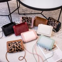 [Baozhihui]ผู้หญิงหนัง Plush Splice ไหล่กระเป๋าเสือดาว Patchwork Crossbody Messenger กระเป๋า Hasp กระเป๋าสี่เหลี่ยมเล็กแฟชั่นกระเป๋าถือหญิง