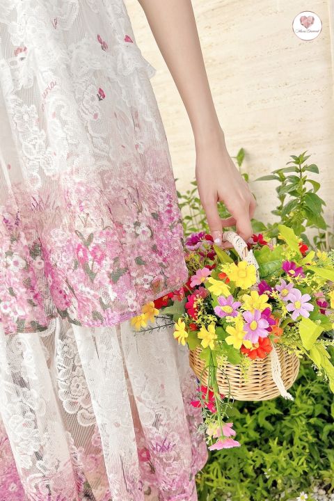 maria-diamond-iris-lace-dress-เดรสยาว-เดรสสีชมพู-เดรสพิมพ์ลาย-เดรสลูกไม้