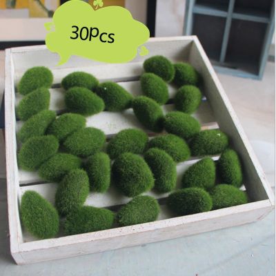 30PCS Artificial Green Moss Ball Fake Stone Simulation Plant Diy Decoration for Shop Window Hotel Home Office Plant Wall Decor Spine Supporters