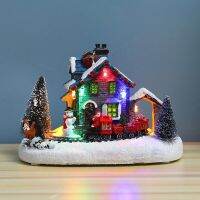 【ร้อน】 LED GlowingVillage ฉากเครื่องประดับตกแต่งของใช้ในครัวเรือนงานฝีมือเรซิน WinterSanta Claus Snowman Train