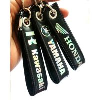 พวงกุญแจ YAMAHA HONDA KAWASAKI แ โฮโลแกรม HOLOGRAM BIKER MOTOCYCLE KEYCHAIN พวงกุญแจรถ จักรยานยนต์ มอเตร์ไซค์