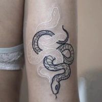 【YF】 Double Color Snake Temporary Tattoo Stickers For Men Women Body Arm Art Fake Tattos Black White Tatoos Waterproof Decals