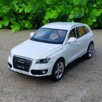 1:32รถออดี้ Q5 Suv โมเดลรถโลหะผสม Diecasts Amp; ของเล่นโมเดลรถเหล็กของสะสมไฟและเสียงจำลองของเล่นเด็ก