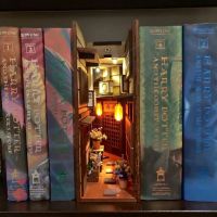 Home Decoration Gifts Book Nook Insert Decor Ancient Streets Retro Bookshelf Alley Bookend Model Building Kit with LED Light