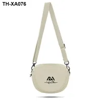 2023 new womens crossbody bag for outing one-shoulder Douyin waterproof high-end versatile Mi Ni bag compact canvas bag