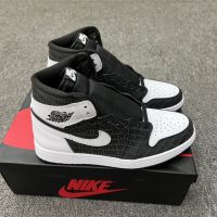 2023Original J1 High cut Basketball Shoes Casual Sneakers For Men Women 3M Reflective BlackWhite