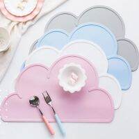 จุด Cloud Shape Placemat จานเด็กแผ่นซิลิโคนเกรดอาหาร Gadget ตาราง Pad ฉนวนกันความร้อนครัวง่ายทำความสะอาดกันน้ำ E5C8 A A วันวาเลนไทน์ ของขวัญ ของขวัญ gift gift gift