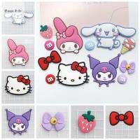 YONIT 5ชิ้นแผ่นพวงกุญแจ Kuromi Cinnamoroll DIY เสน่ห์เครื่องประดับอัญมณีตุ๊กตา3D แพทช์ Kawaii Aksesoris Sepatu ตกแต่ง