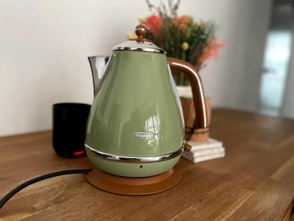 Jrm0102 Delonghi Retro Kettle 304 Stainless Steel Electric Kettle