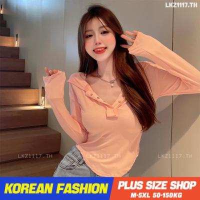 Plus size เสื้อผ้าสาวอวบ❤ เสื้อยืดสาวอวบอ้วน ไซส์ใหญ่ ผู้หญิง เสื้อยืดรัดรูป มีฮู้ด แขนยาว คอวี ฤดูใบไม้ผลิ สไตล์เกาหลีแฟชั่น V728