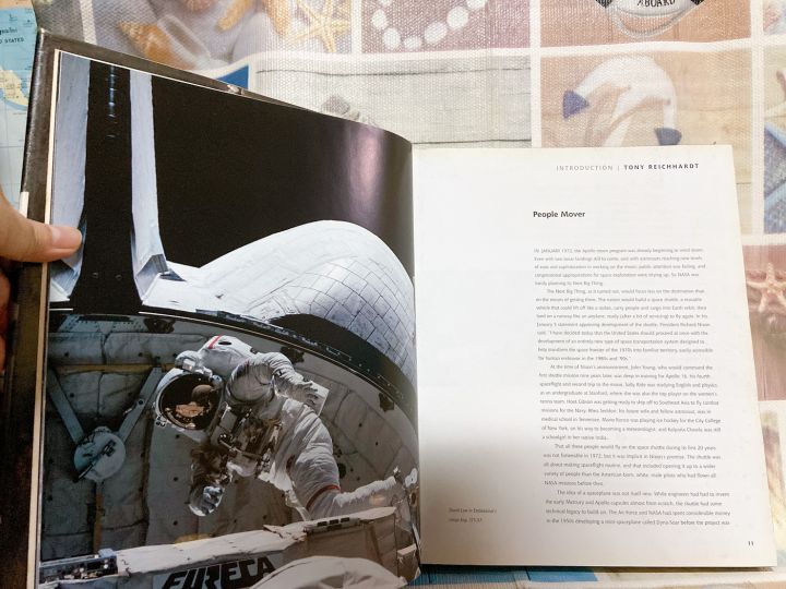 หนังสือสารคดี-space-shuttle-the-first-20-years-the-astronauts-experiences-นักบินอวกาศ-กระสวย-จรวด-ดวงดาว-วิทยาศาสตร์