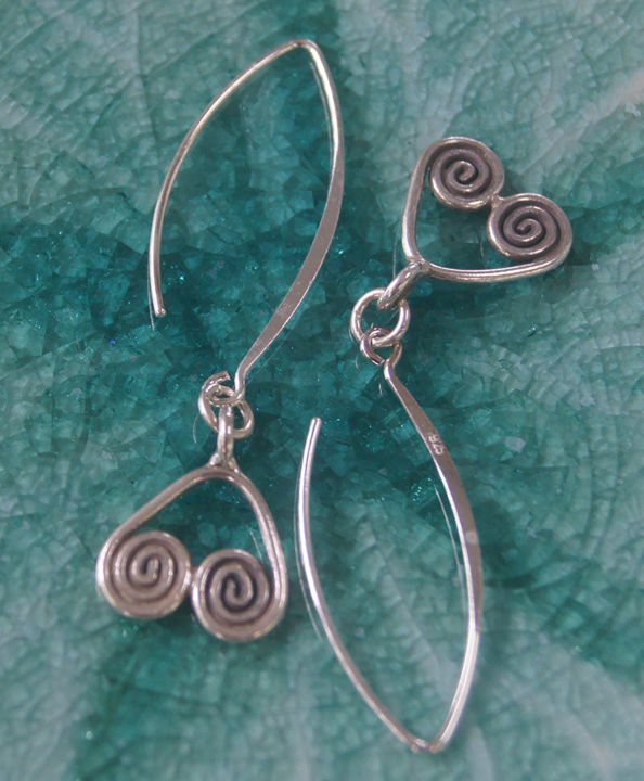 earrings-beautiful-pure-silver-thai-karen-hill-tribe-สวยงามไทยตำหูเงินกระเหรี่ยงทำจากมือชาวเขางานฝีมือสวยของฝากที่มีคุณค่าของฝากถูกใจ-มีคุณค่า