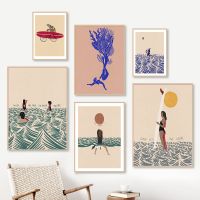 Huilishop บทคัดย่อ Beach Man Girl Surf Wave Wall Art ภาพวาดผ้าใบ-Nordic โปสเตอร์และพิมพ์ภาพผนังภูมิทัศน์สำหรับตกแต่งห้องนั่งเล่น