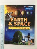 EARTH &amp; SPACE Lets Investigate by Ruth Owen and Victoria Dobney Paperback หนังสือปกอ่อนภาษาอังกฤษสำหรับเด็ก (มือสอง)