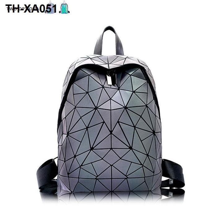 2023-spring-and-summer-new-womens-bag-trendy-backpack-geometric-rhombic-shoulder-unisex-personalized-travel-school