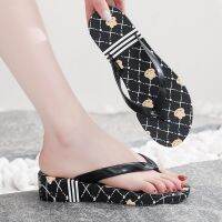 Thick bottom flip-flops women wear summer pinches antiskid slippers ms plastic wedges beach flip-flops wholesale