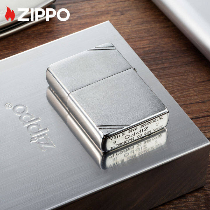 zippo-vintage-brushed-chrome-windproof-pocket-lighter-with-zippo-logo-zippo-230-ไฟแช็กไม่มีเชื้อเพลิงภายใน