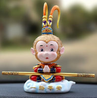 สร้างสรรค์ Sun Wukong รถเครื่องประดับการ์ตูนน่ารักรถเครื่องประดับตกแต่งภายใน Qi Tianda ตุ๊กตาหัตถกรรมเรซินศักดิ์สิทธิ์