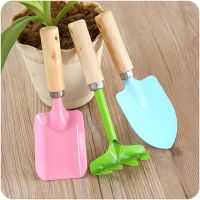 3Pcs Kids Candy Color Garden Tools Mini Metal Trowel with Wooden Handle Gardening Tools Trowel Rake Shovel for Children