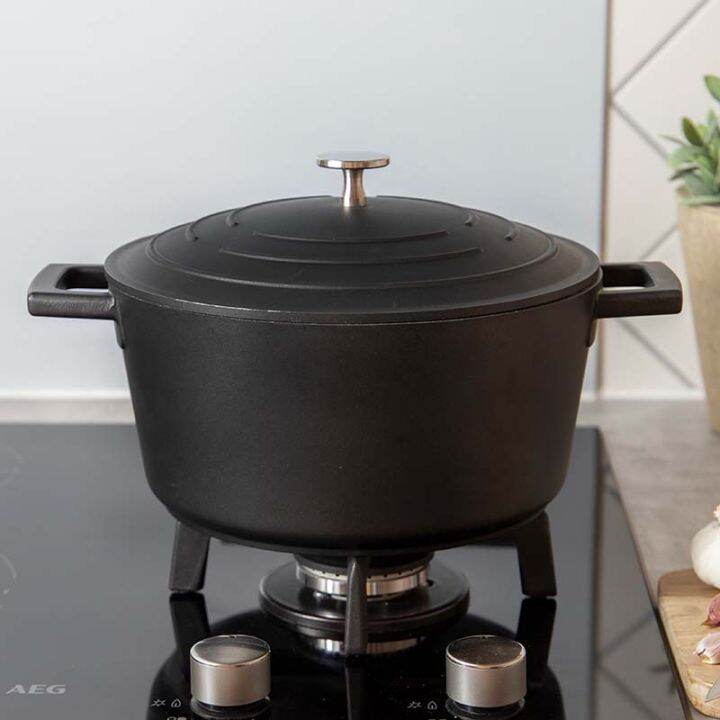 masterclass-double-layer-non-stick-lightweight-cast-aluminium-casserole-dish-cooking-pot-with-lid-works-with-all-hobs-and-oven-safe-black-หม้ออบพร้อมฝา