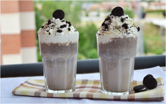 ผงเฟรปเป้-รสช็อคโกแล็ต-500-ก-1-กก-พร้อมสูตร-frappe-powder-milkshake-powder-ผงทำเฟรปเป้-ผงปั่นเฟรปเป้-ผงมิลค์เชค