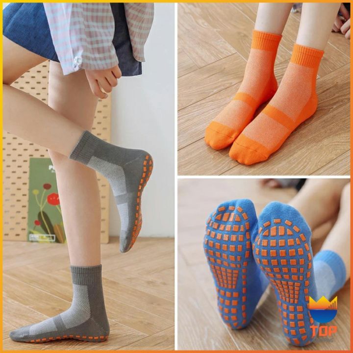 top-ถุงเท้ากันลื่น-ถุงเท้าผู้ใหญ่-ถุงเท้าเด็ก-ถุงเท้าแทรมโพลีน-socks