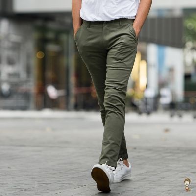 MiinShop เสื้อผู้ชาย เสื้อผ้าผู้ชายเท่ๆ กางเกงขายาวชิโน่ยืด ทรงกระบอกเล็ก (Slim-fit) สีเขียวขี้ม้า by สมหมาย เสื้อผู้ชายสไตร์เกาหลี