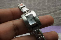 นาฬิกา Vintage มือสองญี่ปุ่น FIRENZE ระบบ QUARTZ ผู้หญิง ทรงสี่เหลี่ยม กรอบเงิน หน้าเทา หน้าปัด 20mm สายสแตนเลสยืดได้ใช้งานได้ปกติ สภาพดี ของแท้ ไม่กันน้ำ