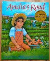 Amelia S Roadหนังสือปกอ่อนR 8