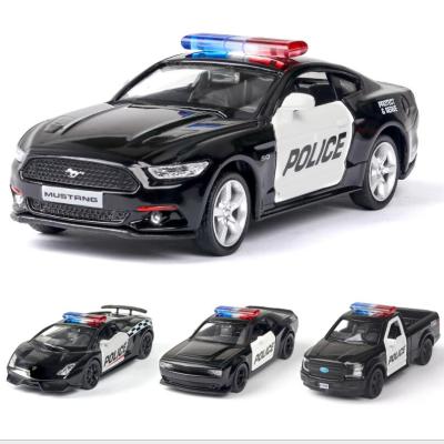 1:36 Lamborghini Dodge Mustang Ford F150ล้อแม็กรถตำรวจรุ่น Diecast ยานพาหนะรถตำรวจรุ่นดึงกลับรถคอลเลกชันรถตำรวจของเล่น