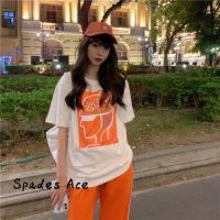 Spades Ace เสื้อครอป เสื้อยืด ชุดเซ็ทผู้หญิง ล้ำสมัย สไตล์ ทันสมัย แฟชั่น WTX23934H0 39Z230925